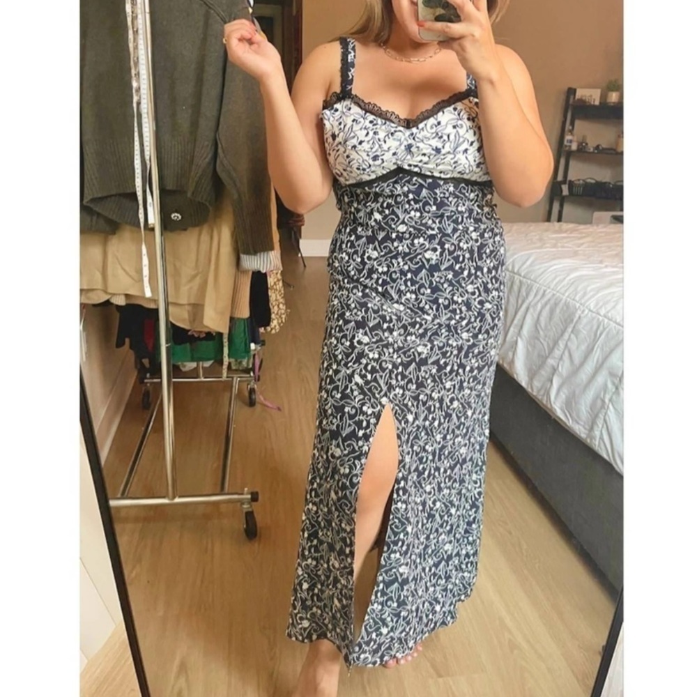 Tanya Taylor 100% Silk Floral Lace Sarita Slip Slit Midi Dress Size 14 plus navy - Picture 8 of 8